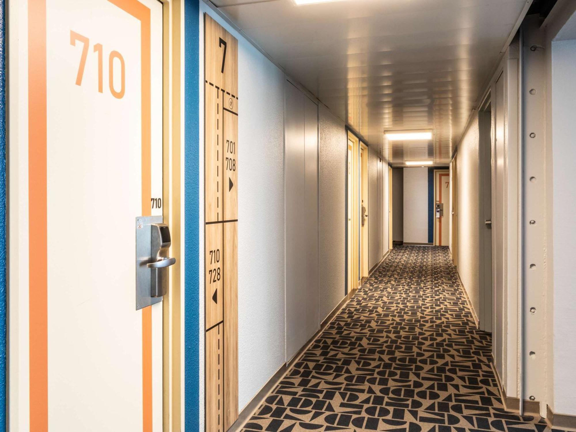 Ibis Budget Paris Porte De Montreuil Montreuil  Kültér fotó