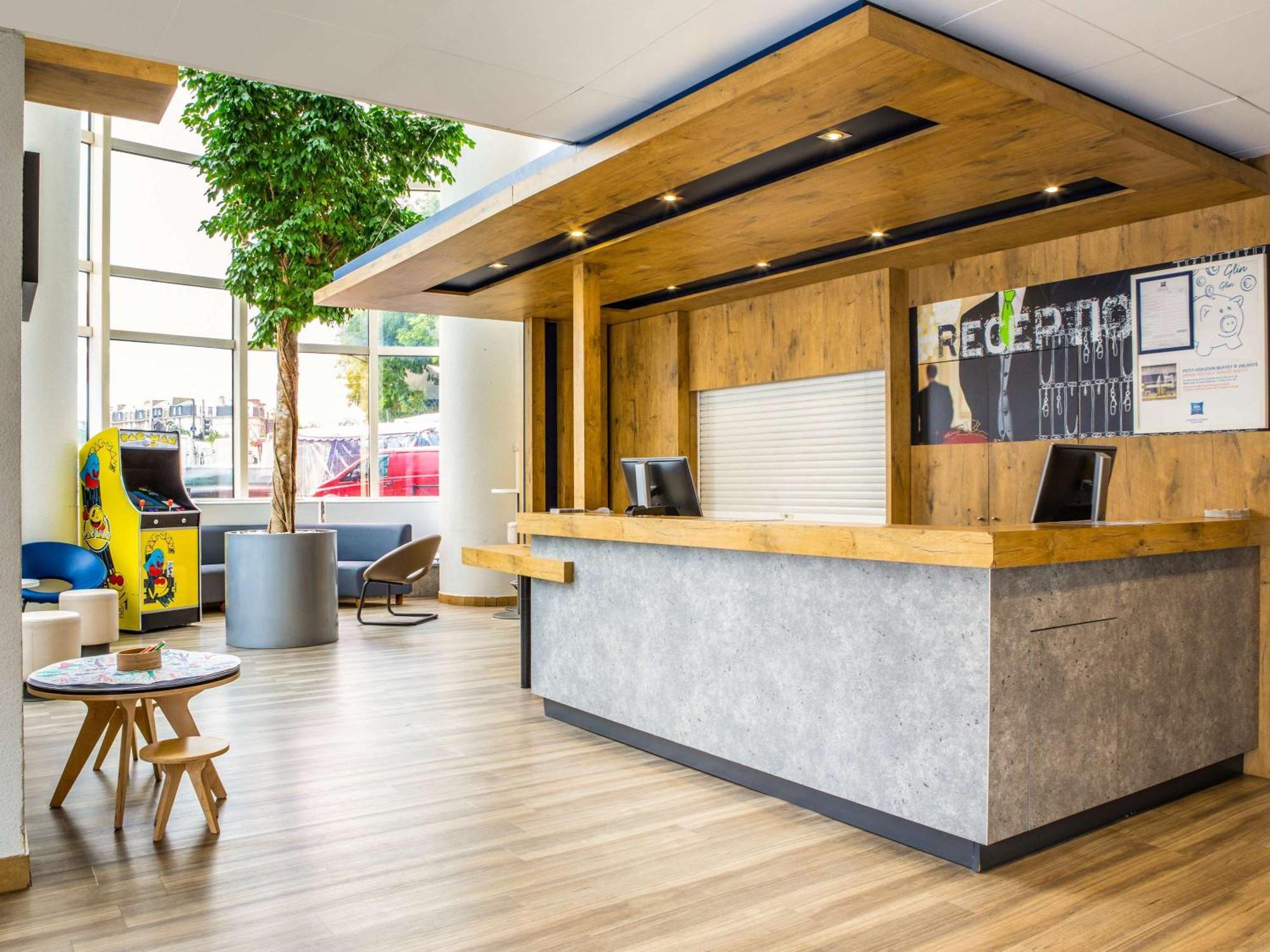 Ibis Budget Paris Porte De Montreuil Montreuil  Kültér fotó